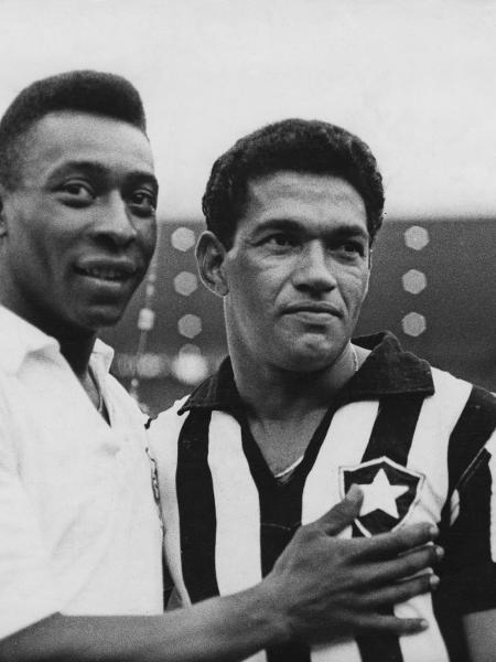 02.fev.1968 - Os ex-jogadores e ídolos da seleção brasileira Pelé e Garrincha. - Getty Images