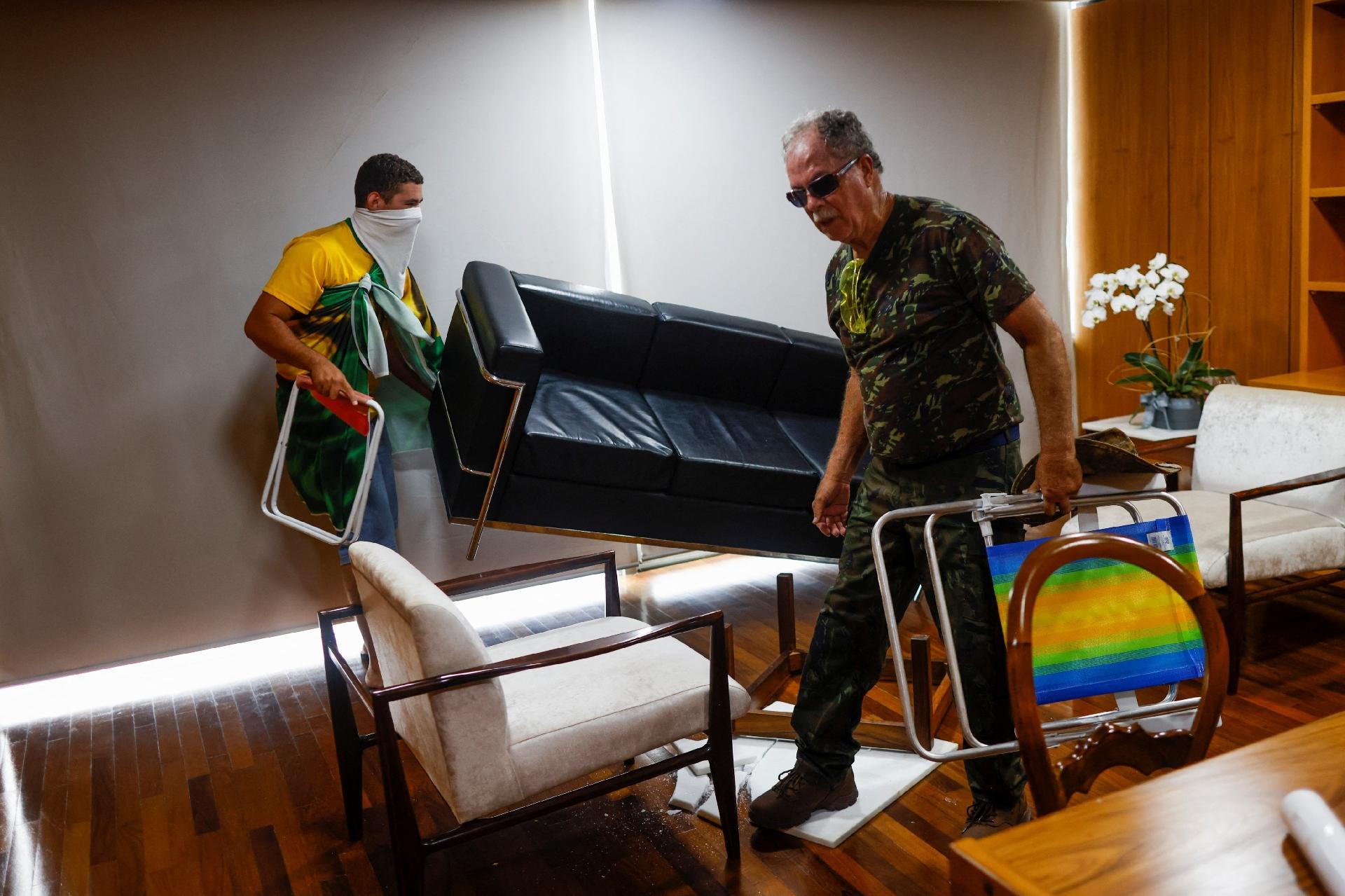 Terrorismo em Brasília - Reuters
