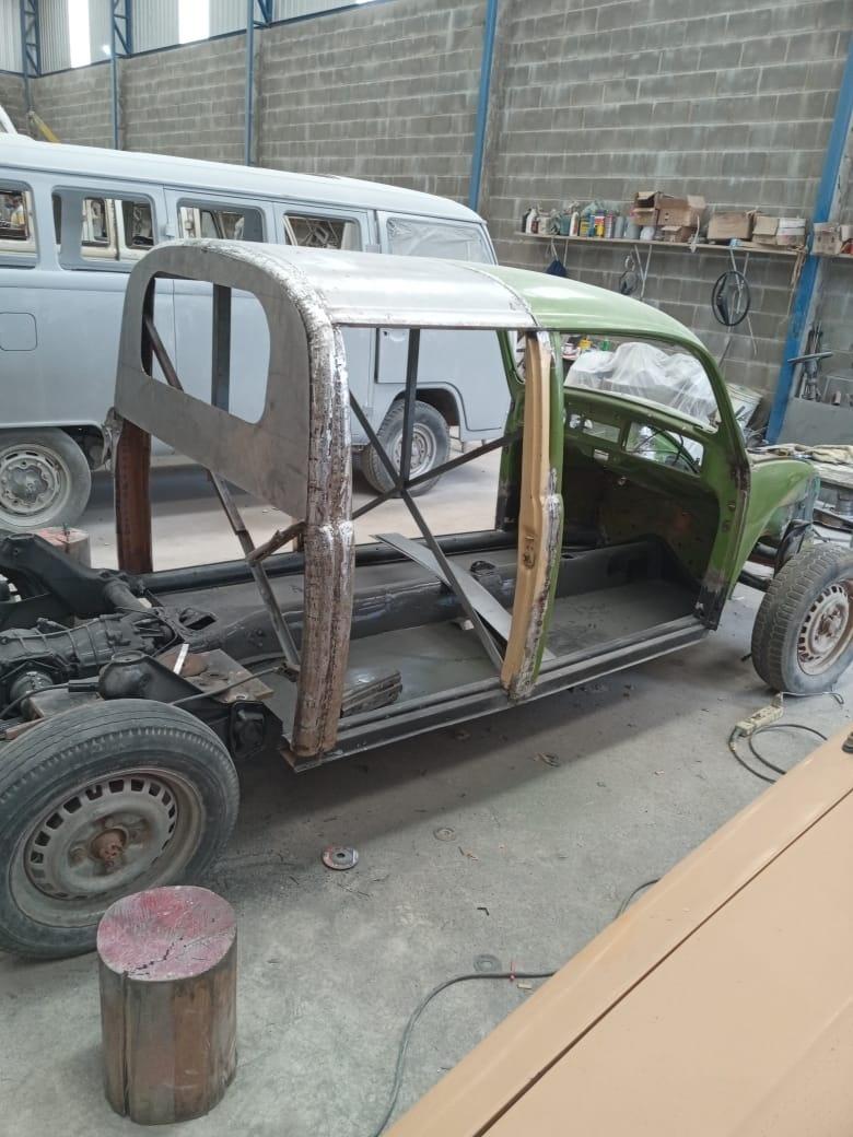 VW Fusca Volkswagen FuscaRok picape cabine dupla quatro portas - Arquivo pessoal