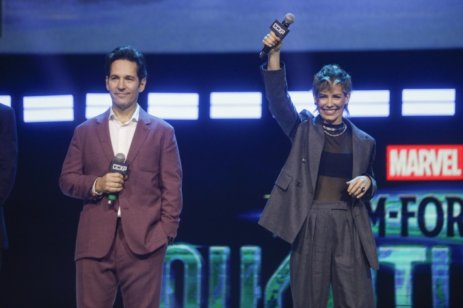 Paul Rudd e Evangeline Lilly falando sobre "Homem-Formiga 3" na CCXP - Ricardo Matsukawa / UOL