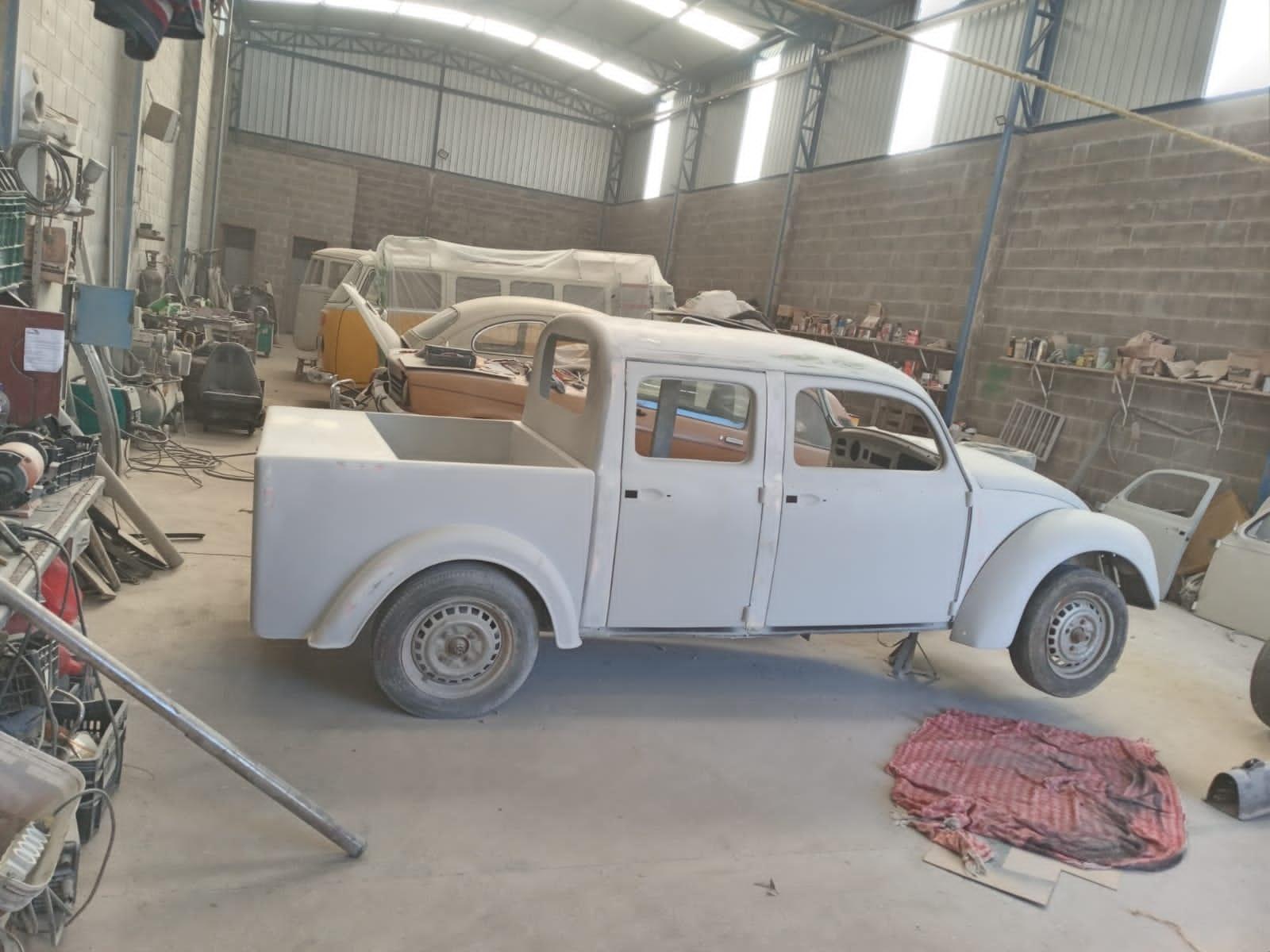 VW Fusca Volkswagen FuscaRok picape cabine dupla quatro portas - Arquivo pessoal