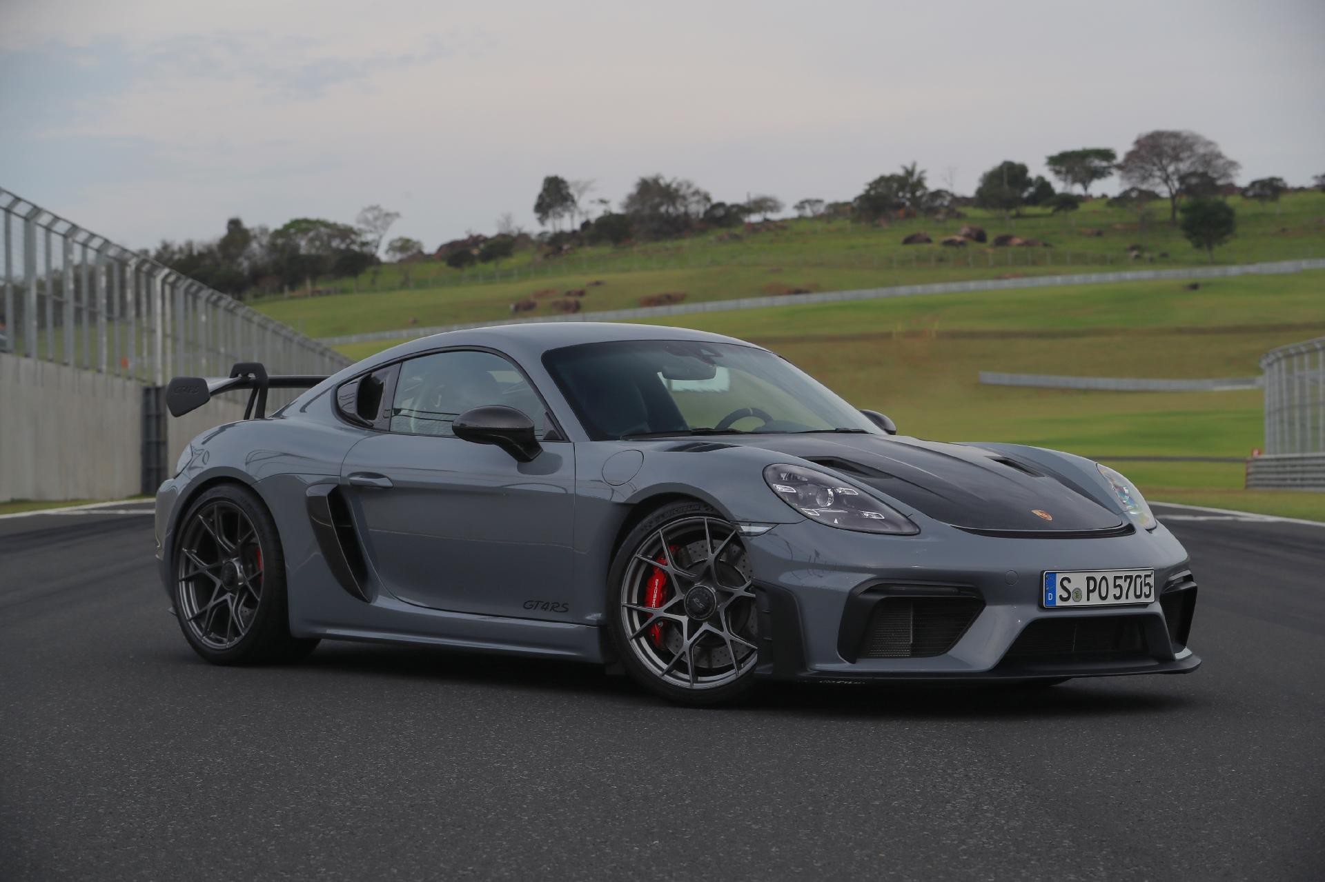 Porsche 718 Cayman GT4 RS - Divulgação