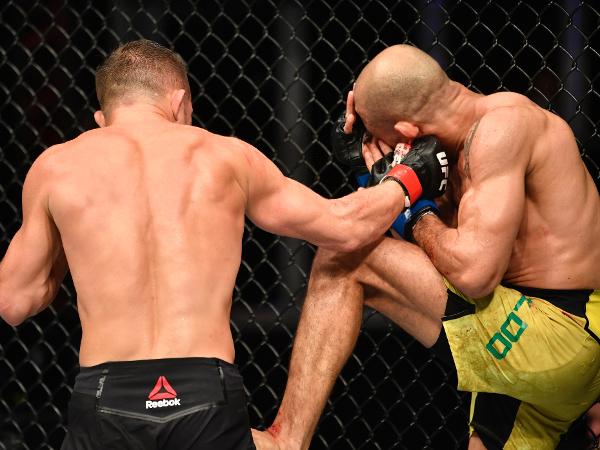 José Aldo é nocauteado por russo no UFC 251 e fica sem cinturão