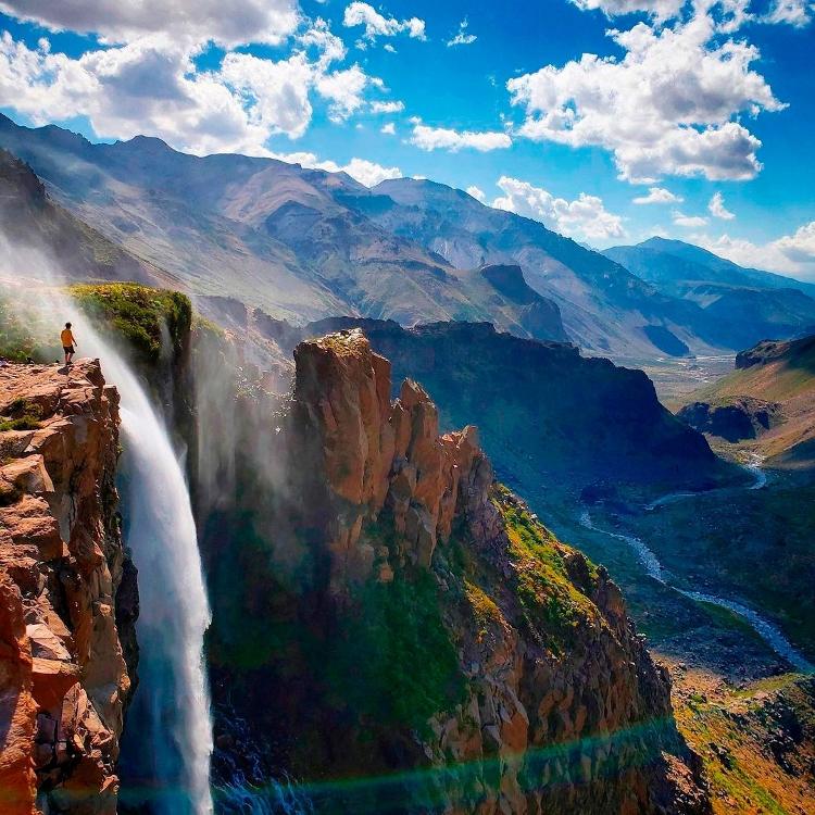 Cascada invertida en Maule, Chile - Nota de Prensa/Alcaldía de San Clemente - Nota de Prensa/Alcaldía de San Clemente