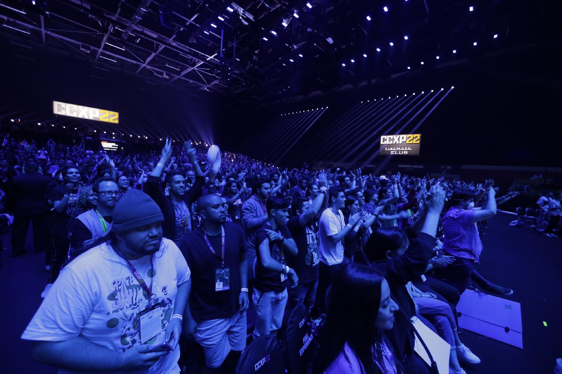 Público acompanha o painel da Marvel Studios na CCXP - Ricardo Matsukawa / UOL