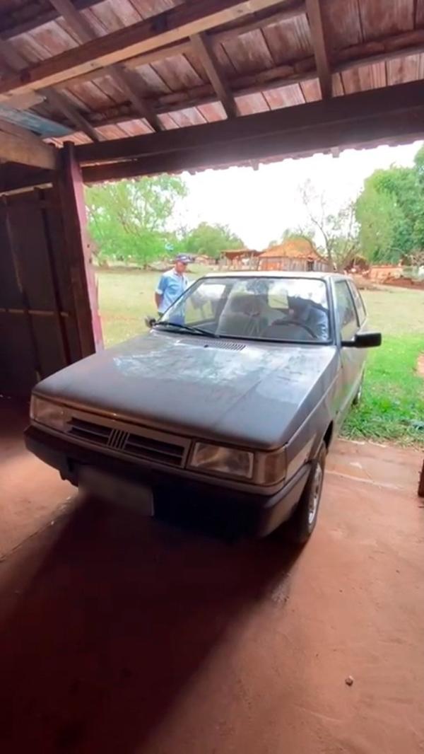 Fiat Uno guardado por 27 anos em galpão continua 0 km e vale fortuna