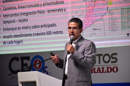 Roberto Gregorio da Silva Junior, professor do Departamento de Transportes da UFPR Roberto Gregorio da Silva Junior, professor do Departamento de Transportes da UFPR