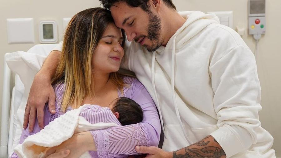 Viih Tube e Eliezer decidiram contratar babá para a filha, Lua - Reprodução/Instagram