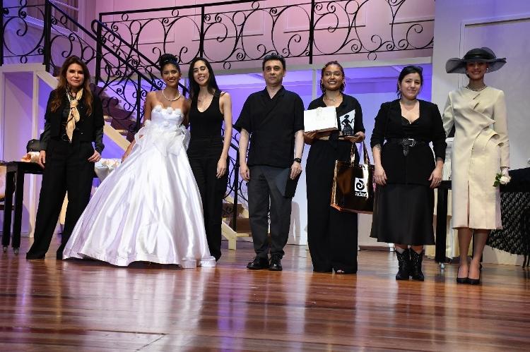 Sandra Miessa, Valentina Raposo, Caroline Libânio, Haroldo de Souza, Fernanda Eleutério, Erica Souza e Rafaela Wagner