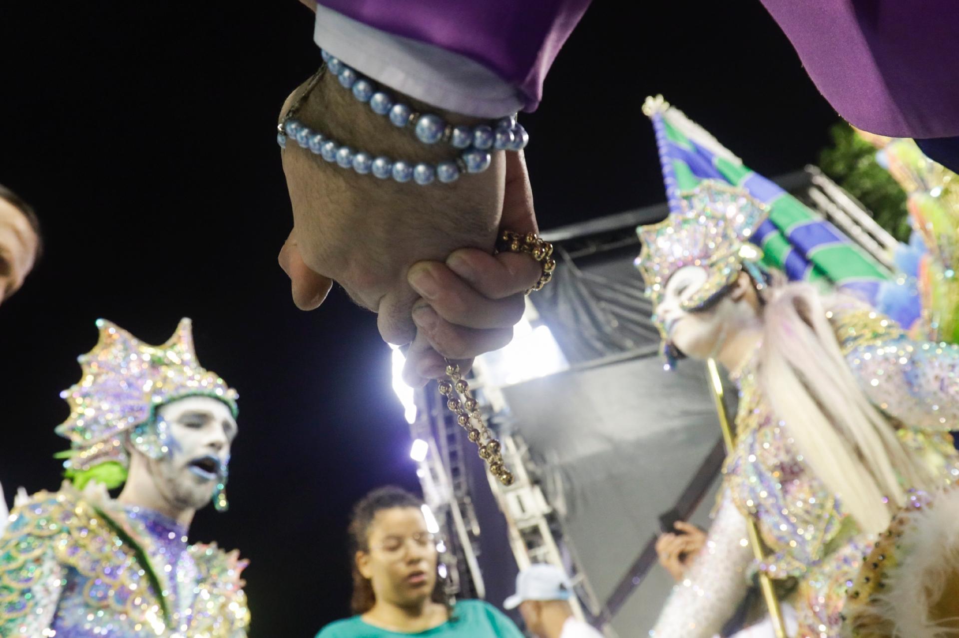 Vila Maria honra história do bairro e da escola em samba-enredo - Ricardo Matsukawa/UOL