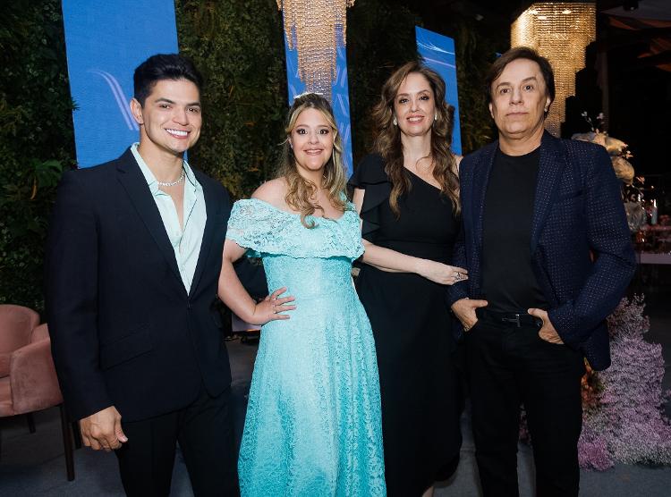 Tom Cavalcante, Patricia Lamounier, Maria Antonia Cavalcante e Cristiano Deyvid Tom Cavalcante, Patricia Lamounier, Maria Antonia Cavalcante e Cristiano Deyvid