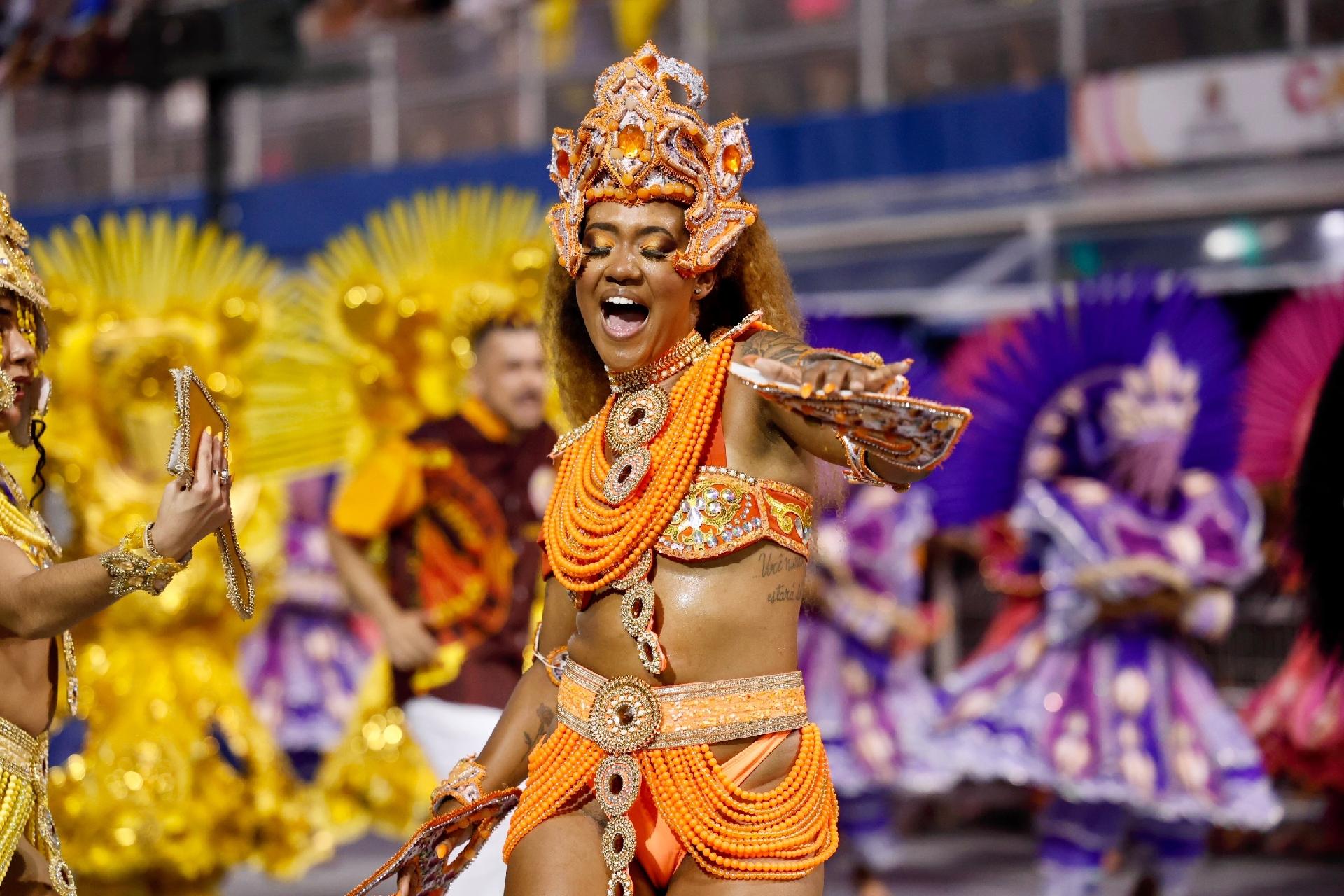 Tom Maior faz culto às mães pretas ancestrais em desfile - Mariana Pekin/UOL