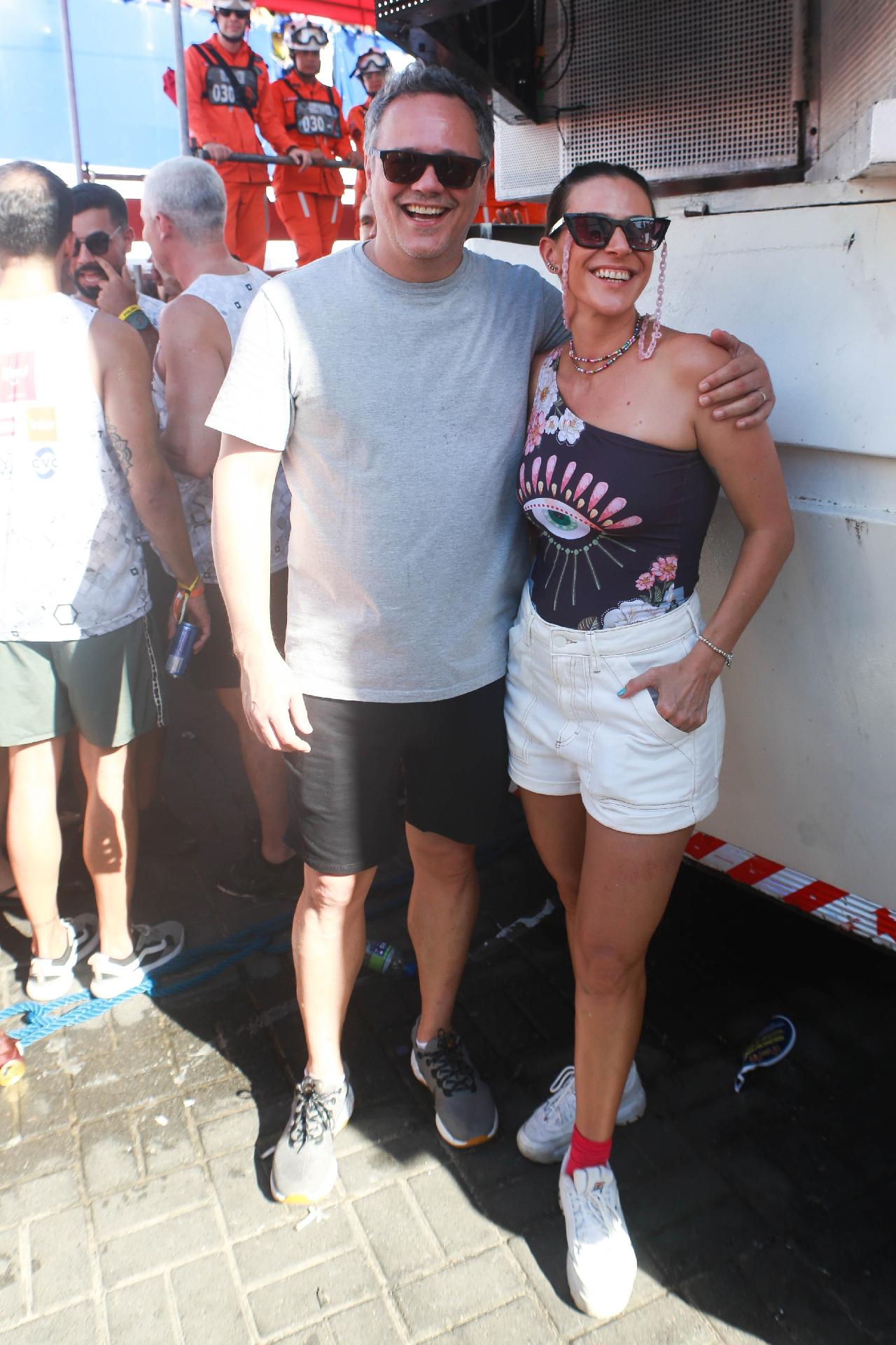 Danton Melo e a esposa acompanham trio de Ivete em Salvador - Dilson Silva/AgNews