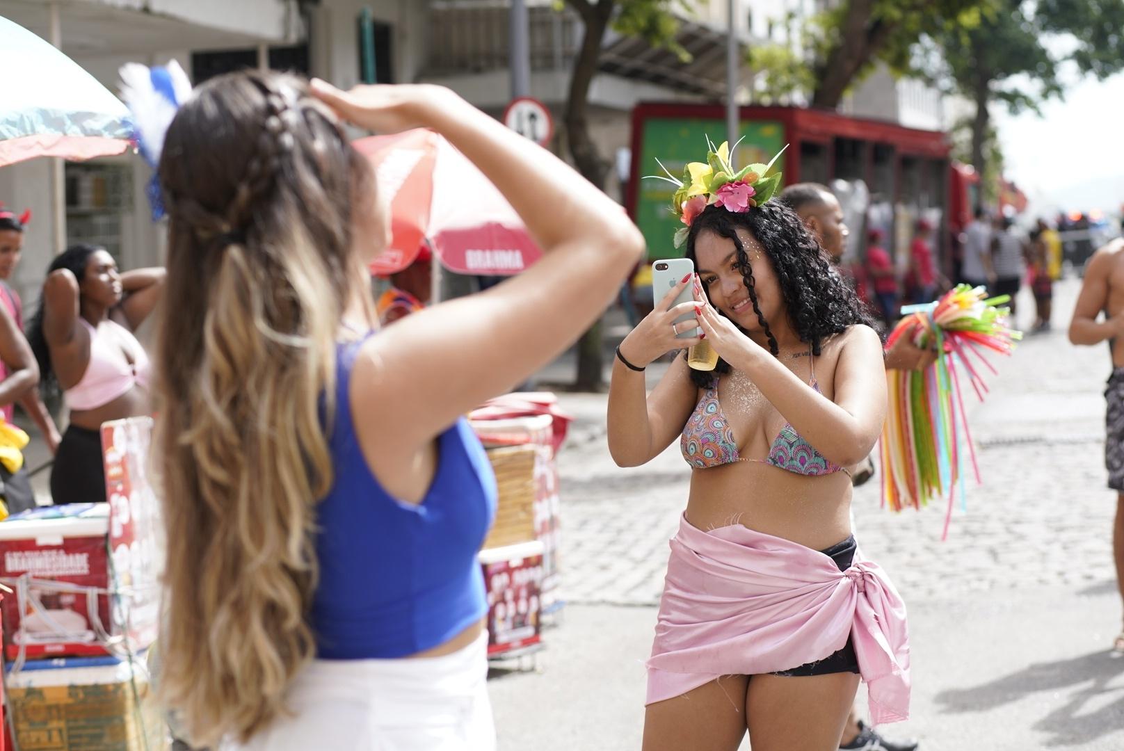 Megabloco Chora Me Liga enche as ruas do Centro - Ricardo Borges / UOL