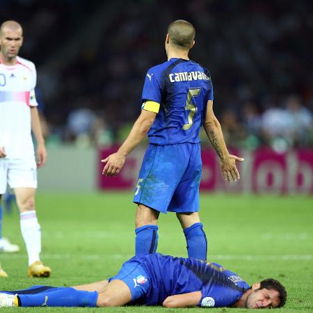 Zidane é expulso da final da Copa do Mundo de 2006 após dar cabeçada Materazzi - Eddy LEMAISTRE/Corbis via Getty Images