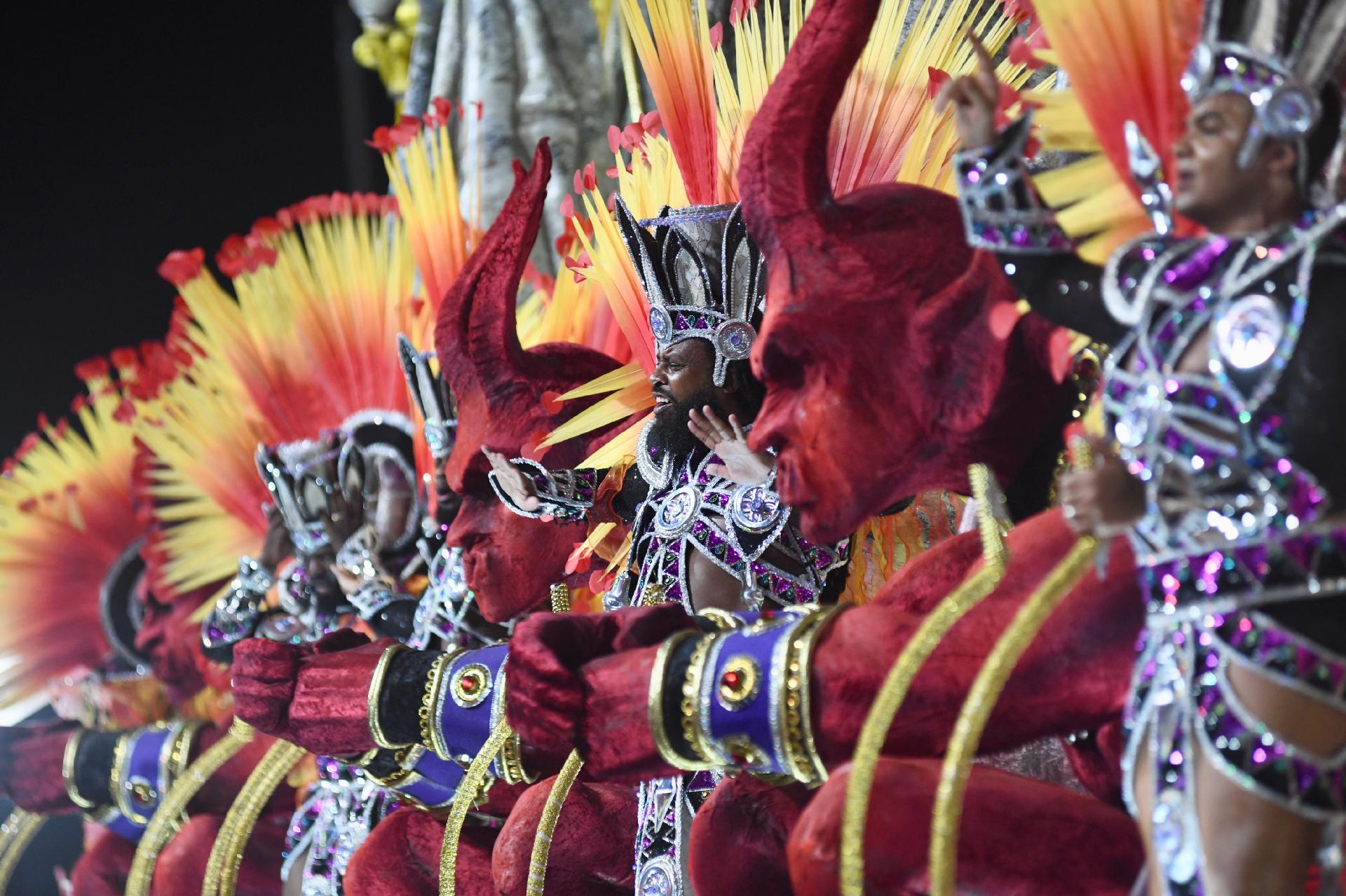 Reconhecimento', afirma babalorixá sobre enredo do Salgueiro Jornal MEIA  HORA - Carnaval