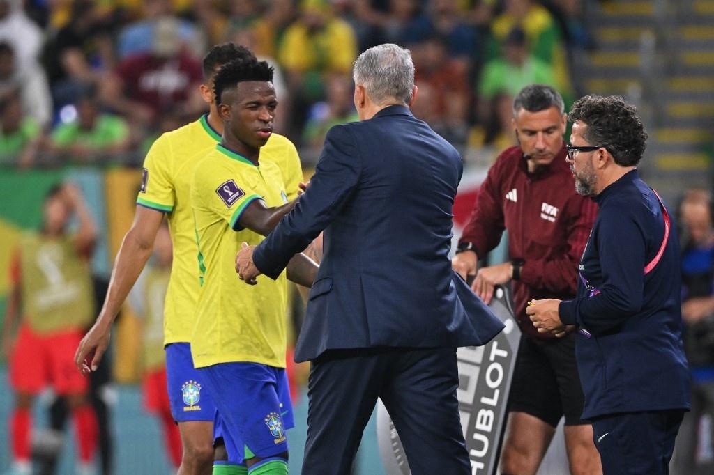 The athlete was replaced by Gabriel Martinelli - Nelson Almeida/AFP