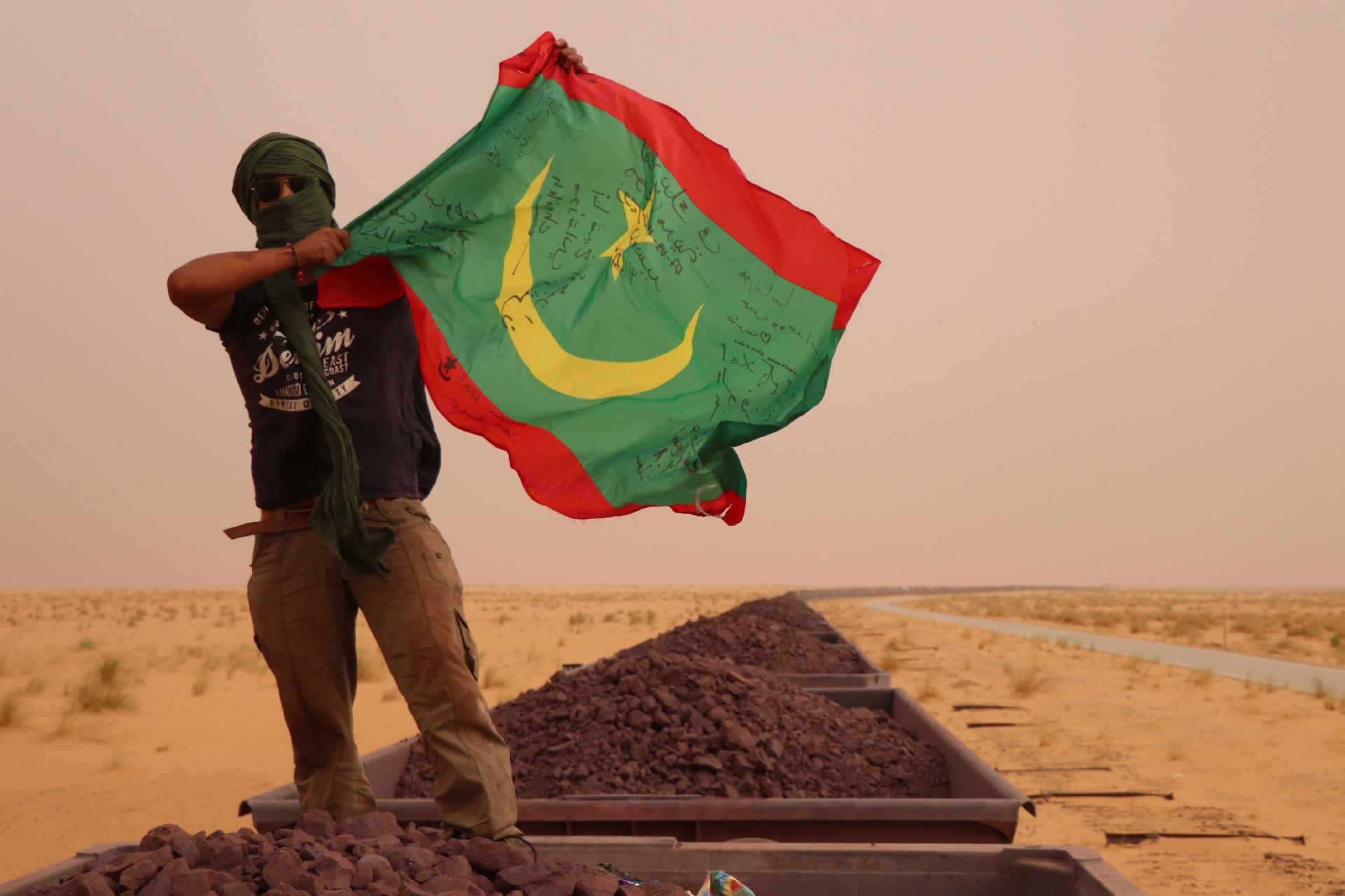 O famoso trêm da Mauritânia que cruza o deserto. Viagem de 16 horas no vagão que transportava ferro - Arquivo pessoal