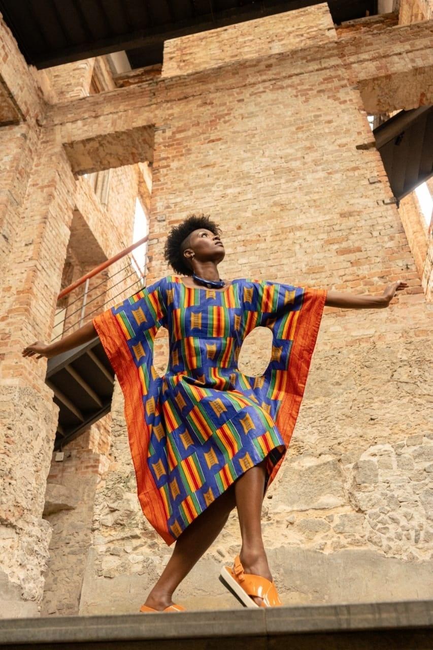 Tenka - Helena Cooper