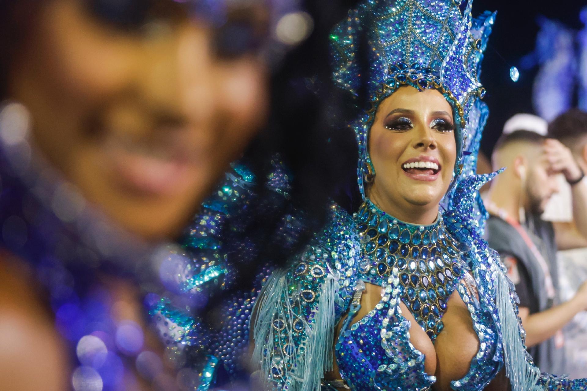 Muriel Quixaba é rainha de bateria da Acadêmicos do Tatuapé - Ricardo Matsukawa/UOL