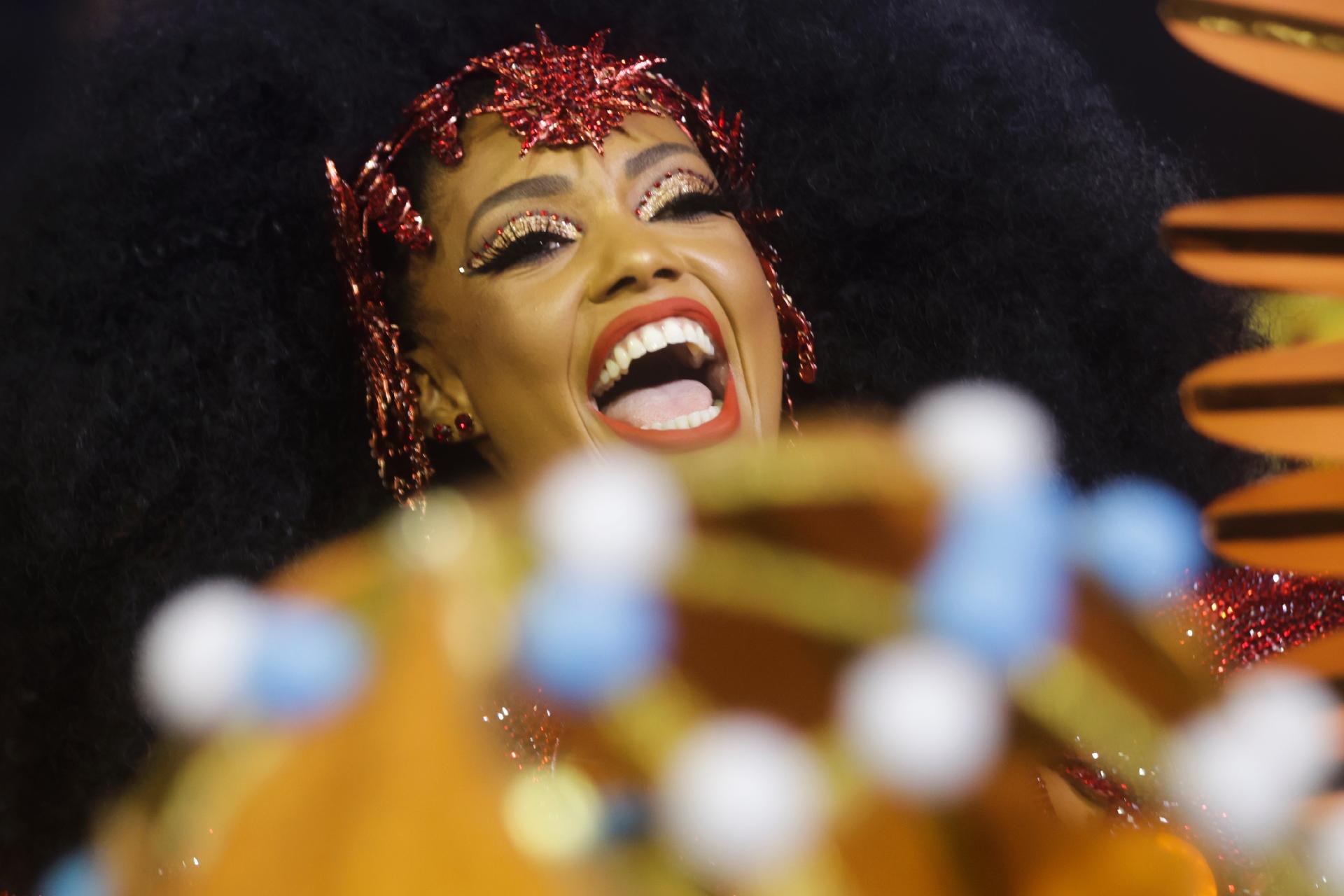 Pâmella Gomes é a rainha de bateria da Tom Maior - Ricardo Matsukawa/UOL