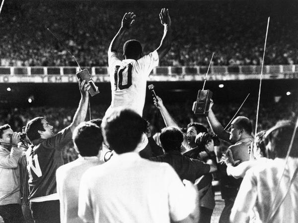 Morre Pelé: Neto relembra amistoso de 50 anso do Rei do Futebol