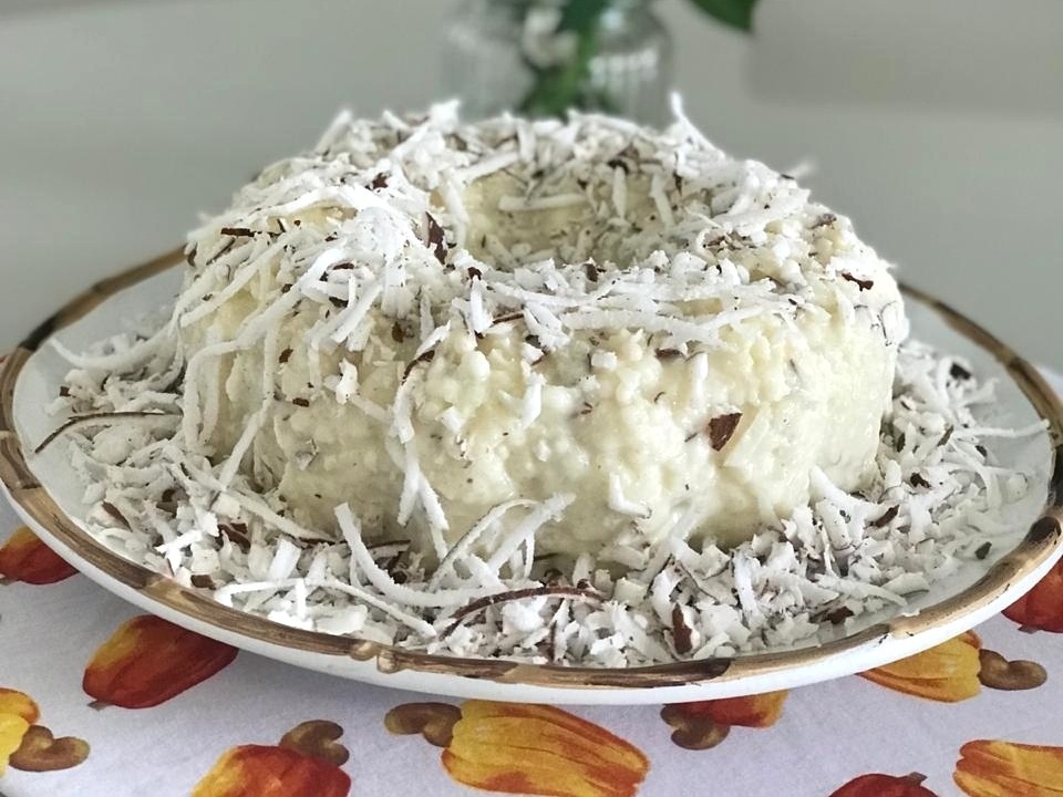 Bolo De Chocolate Doce Comida. Jogo Cremoso Do Queque