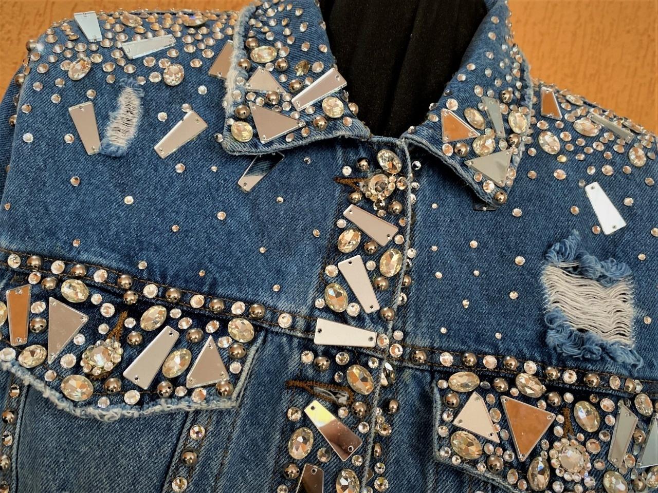Jaqueta jeans da marca Michelly X - Divulgação