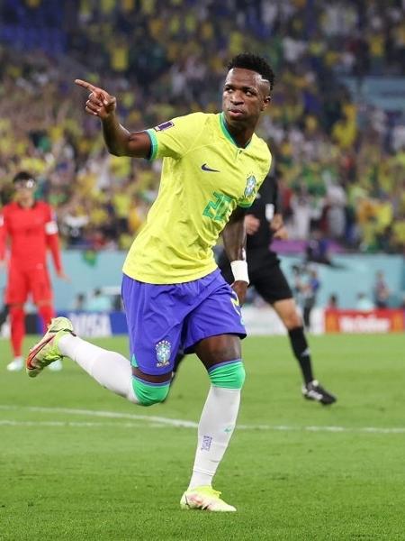 Copa: Vinícius Júnior participa de gols e vira peça-chave da seleção