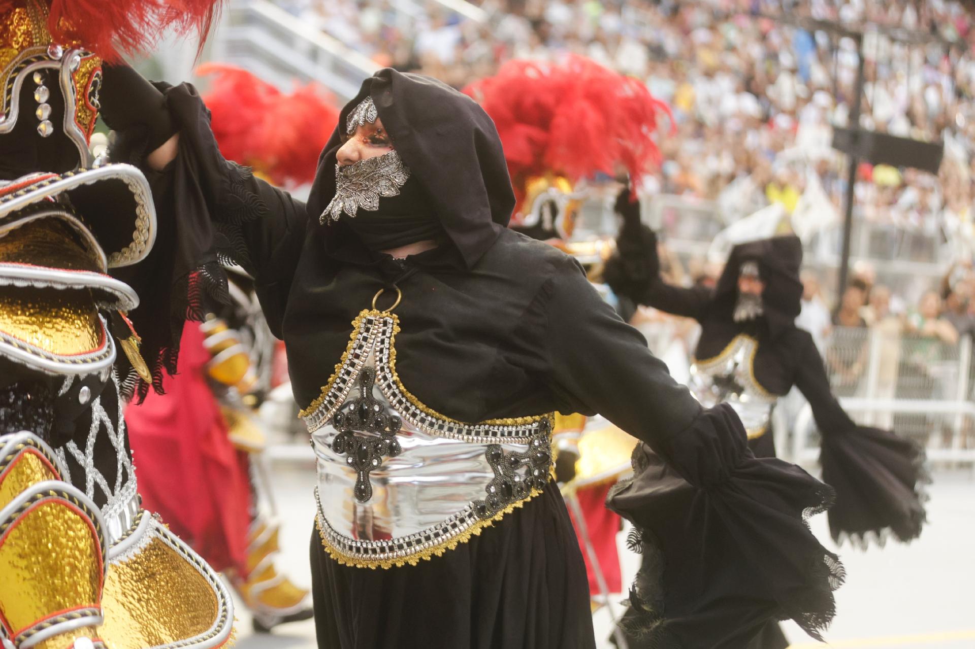 Gaviões da Fiel desfilou com enredo contra a intolerância religiosa - Ricardo Matsukawa / UOL