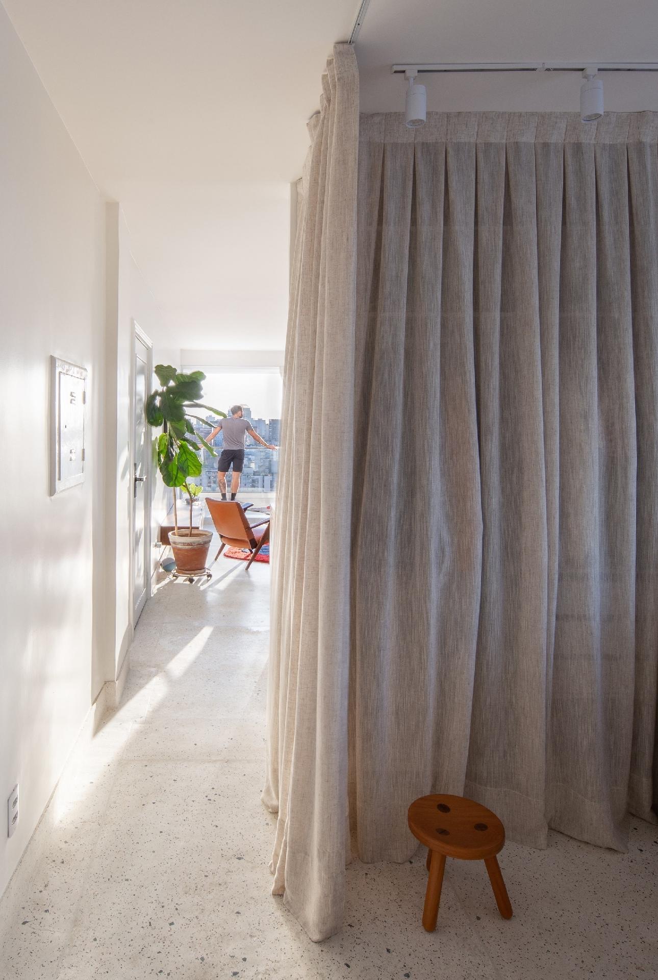 Guarda-roupa no quarto - André Mortatti/Divulgação