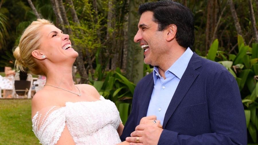 Ana Hickmann e Edu Guedes noivaram no fim de semana