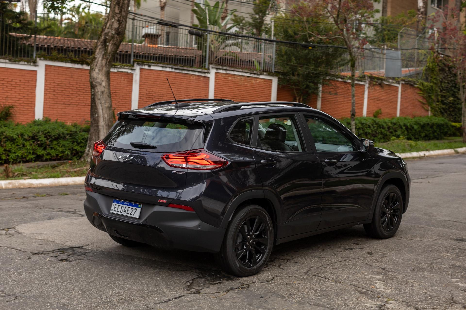 Tracker RS x Renegade Longitude SUVs de personalidade. Qual é melhor?