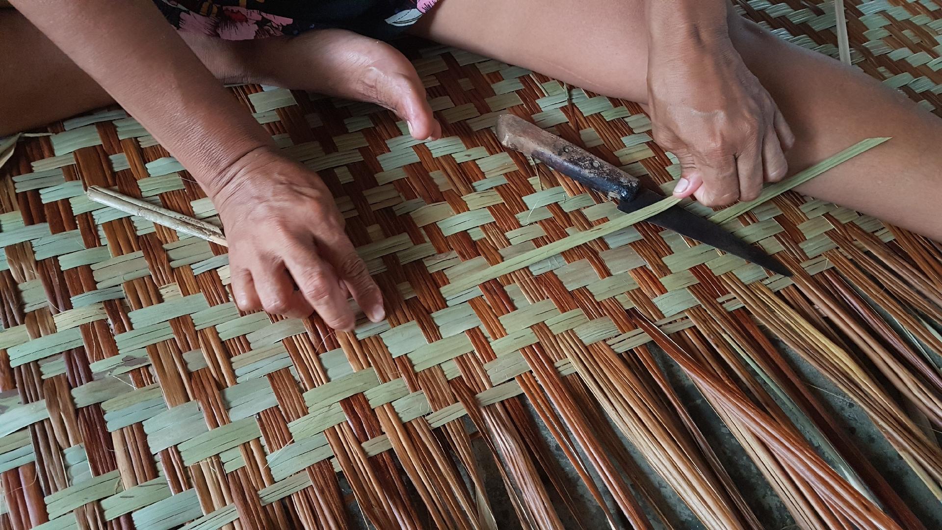 Feito à Mão - Associação de Artesãos de Novo Airão - Julie Ledo/Divulgação