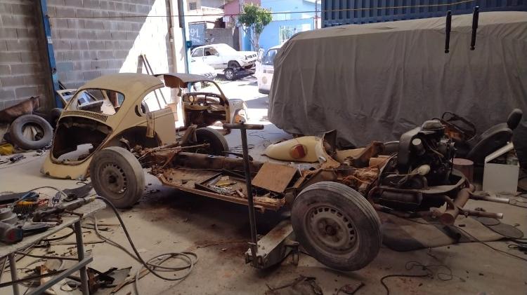 Picape foi construída a partir de um VW Fusca 1980 que teve carroceria alongada em 90 cm - Arquivo pessoal - Arquivo pessoal