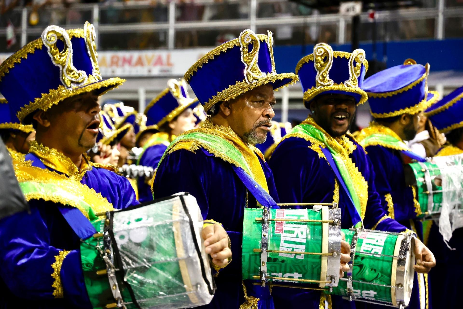 Barroca Zona Sul conta a história dos guaicurus - Mariana Pekin/UOL
