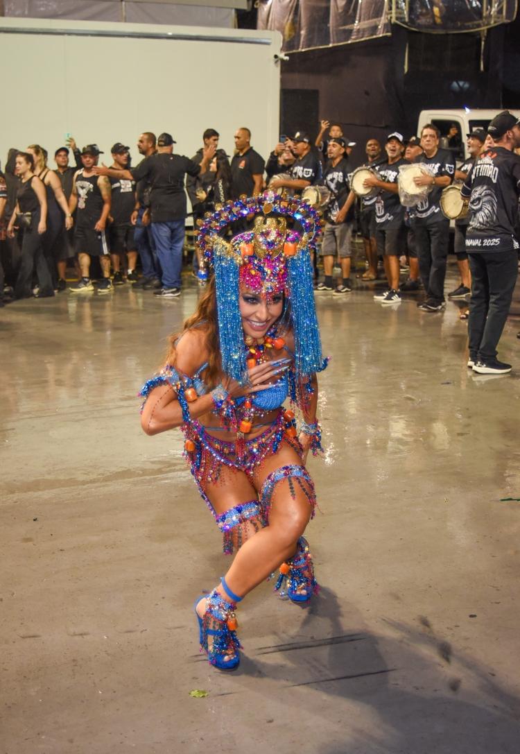Sabrina Sato no ensaio técnico da Gaviões da Fiel Sabrina Sato no ensaio técnico da Gaviões da Fiel