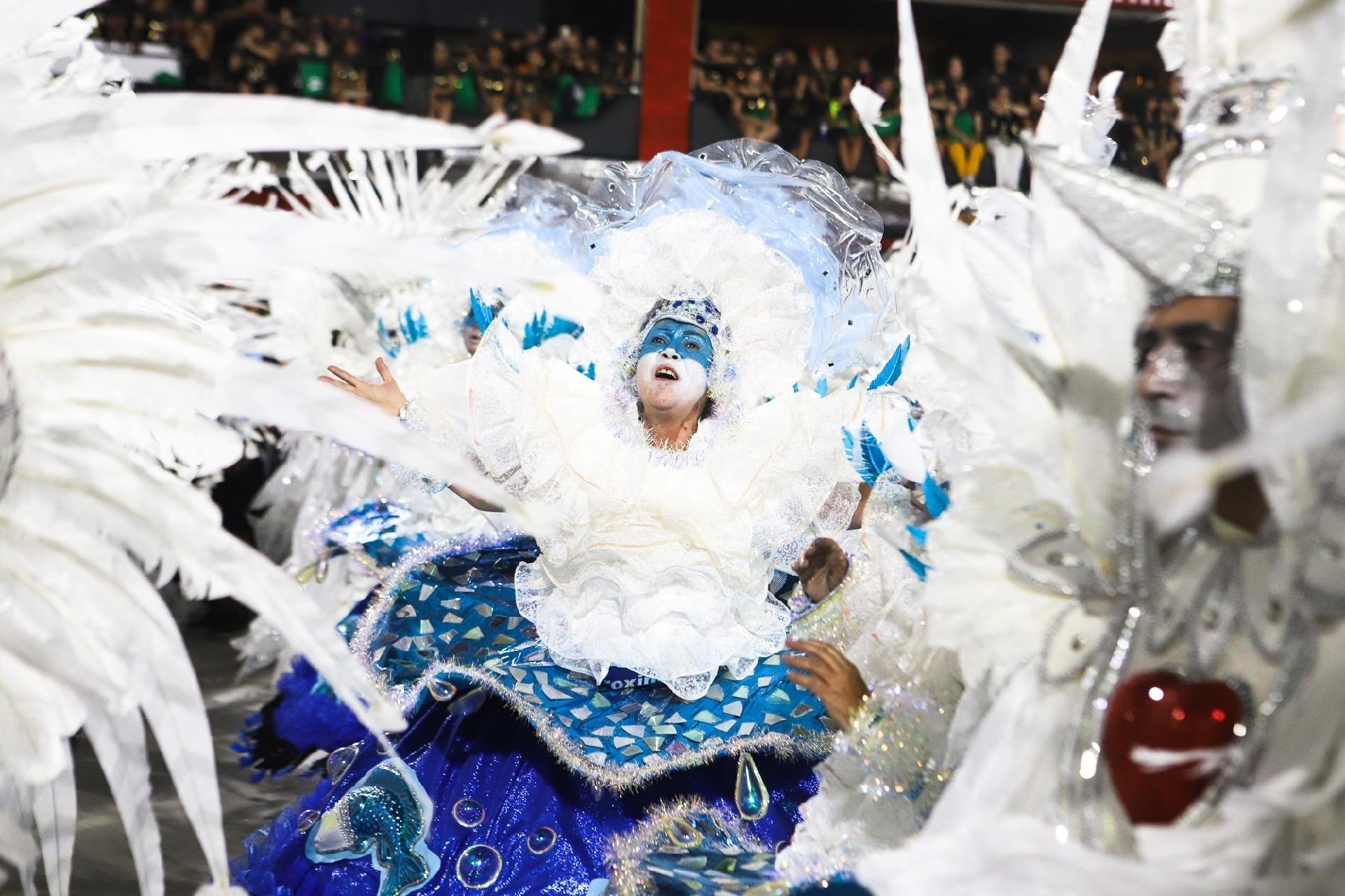 A Unidos da Tijuca foi a quarta escola a desfilar - Zô Guimarães/ UOL