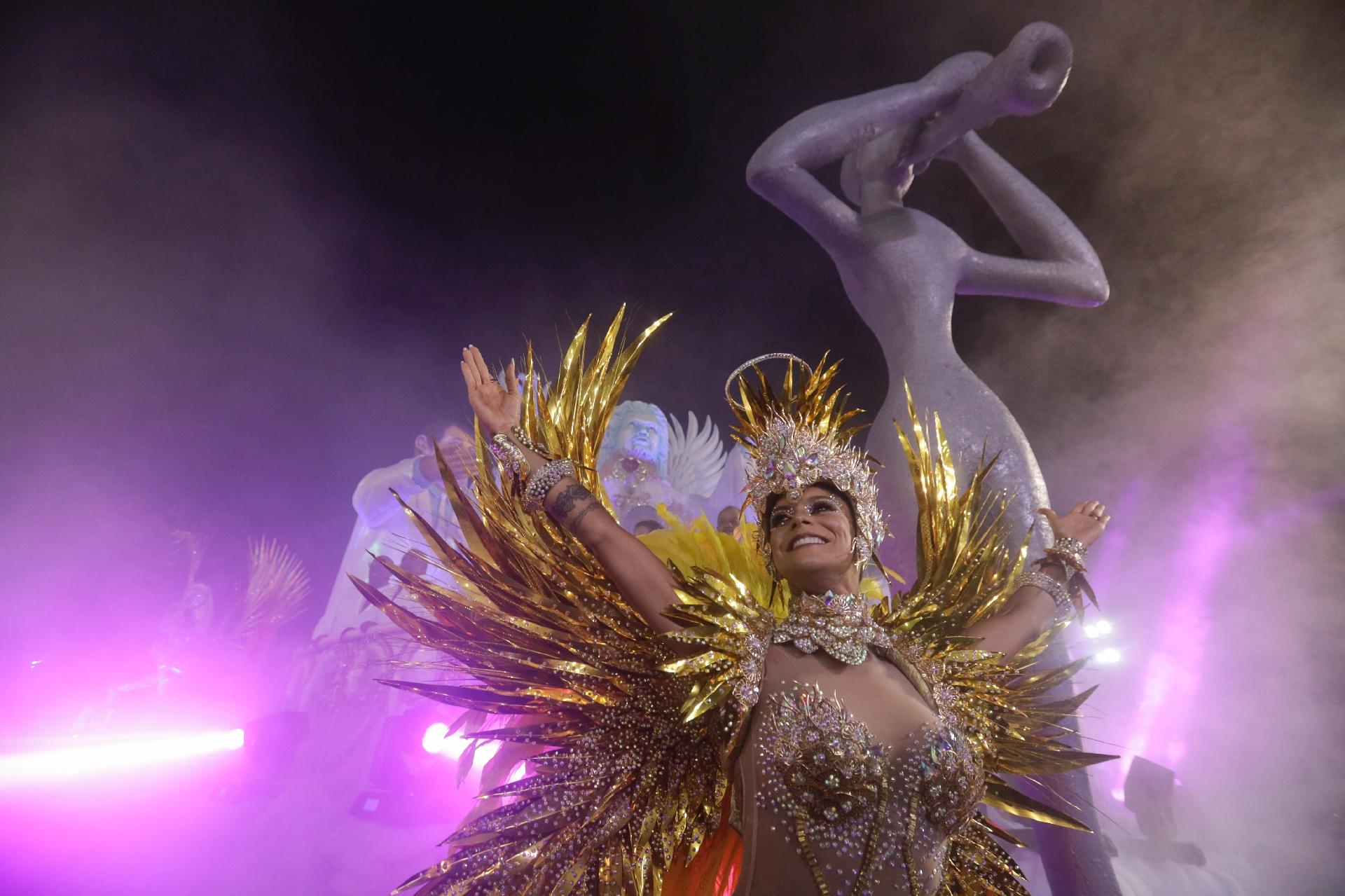 Vila Maria honra história do bairro e da escola em samba-enredo - Ricardo Matsukawa/UOL