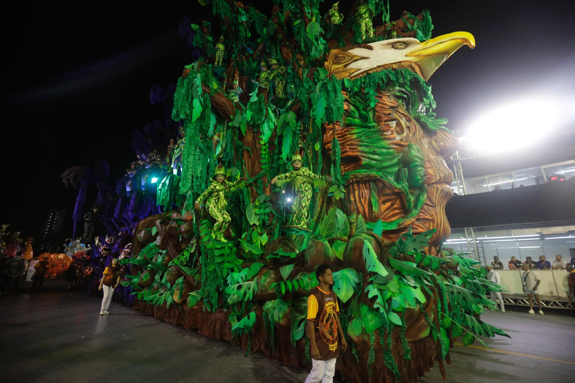 Tom Maior faz culto às mães pretas ancestrais em desfile - Ricardo Matsukawa/UOL