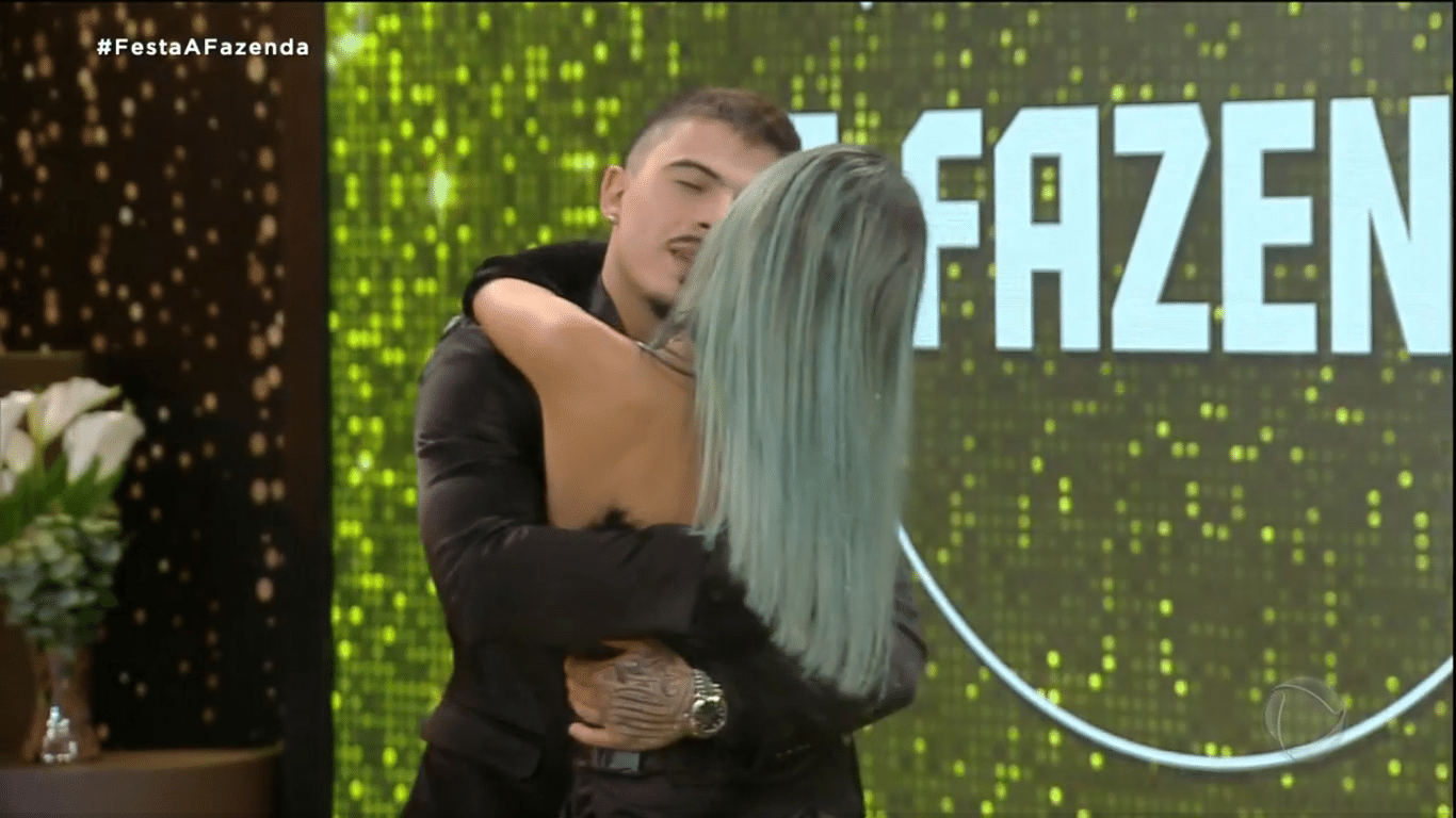 A Fazenda 2022: Tati e Thomaz curtem festa - Reprodução/PlayPlus