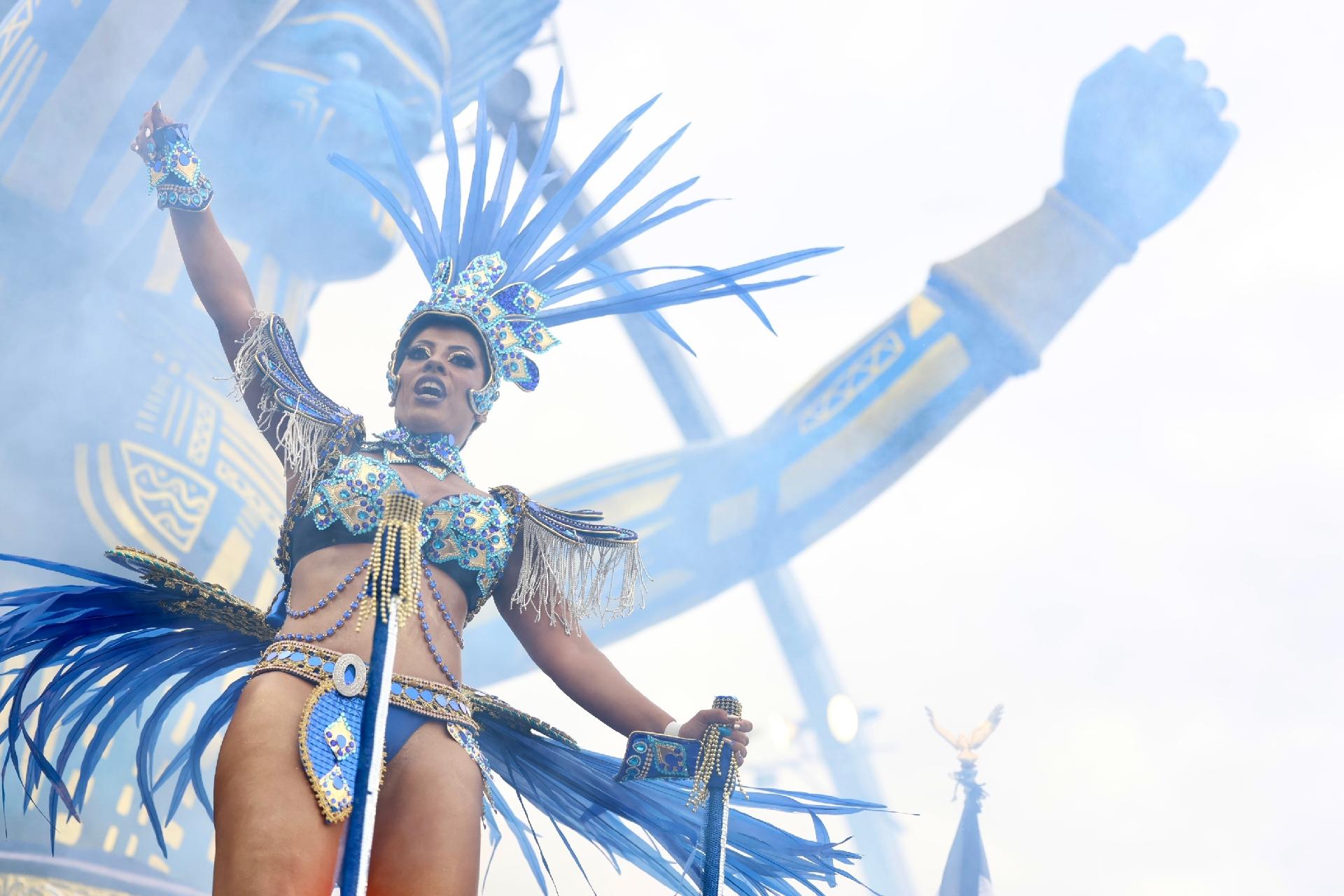 Gaviões da Fiel desfilou com enredo contra a intolerância religiosa - Mariana Pekin / UOL