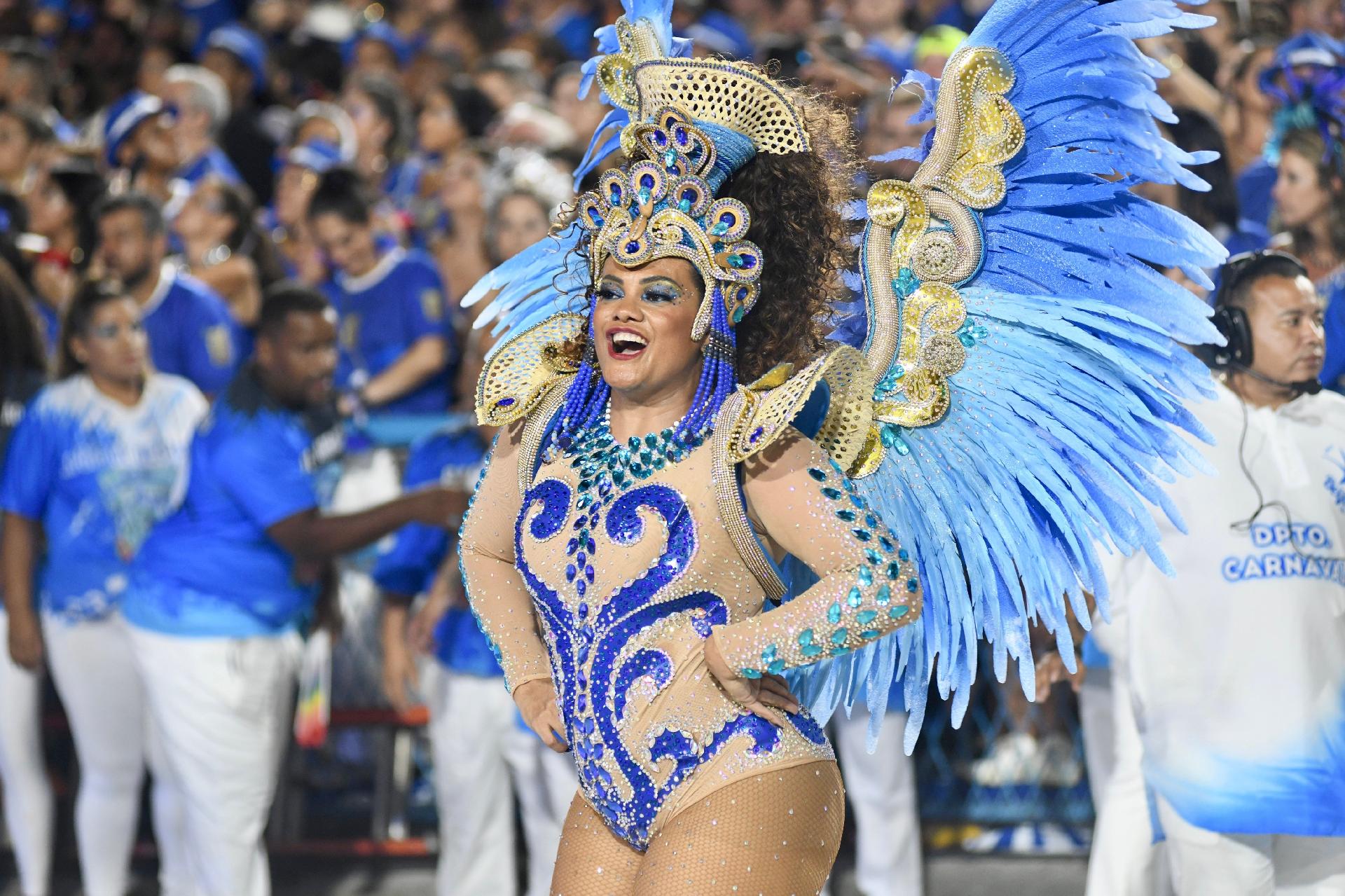 O enredo da Beija-Flor foi "Brava gente! O grito dos excluídos no bicentenário da Independência" - Lucas Landau/ UOL