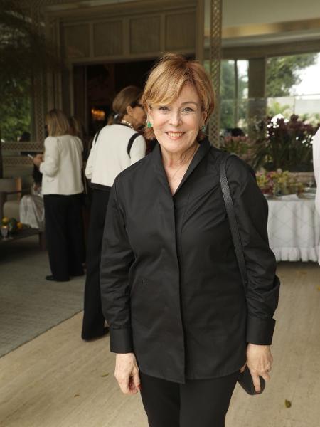 Amelinha Amaro Amelinha Amaro