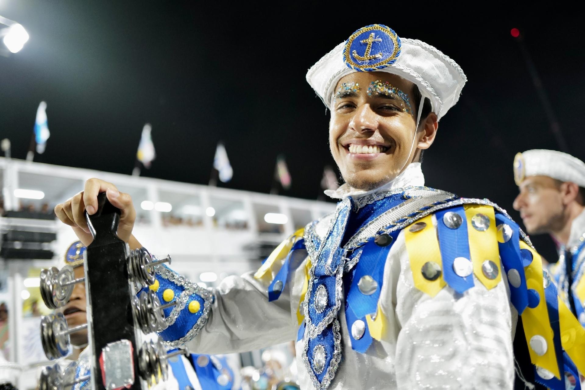 Escola do Morro do Borel falou sobre a Baía de Todos os Santos - Lucas Landau/ UOL