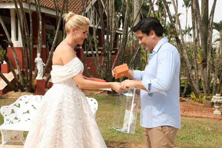 Ana Hickmann e Edu Guedes noivos