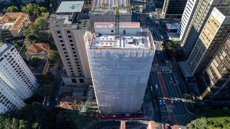 O projeto do novo edifício foi pensado para ter uma relação harmoniosa com o prédio histórico O projeto do novo edifício foi pensado para ter uma relação harmoniosa com o prédio histórico