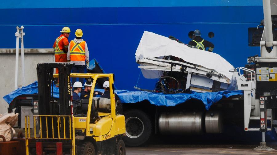 Destroços foram achados a 3.200 metros de profundidade - David Hiscook/Reuters