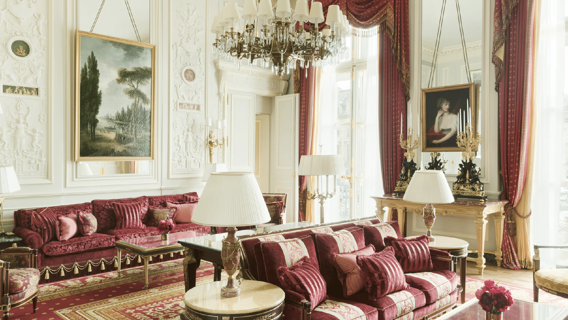 Hotel de 124 anos em Paris tem histórias de Chanel, Diana e Hemingway