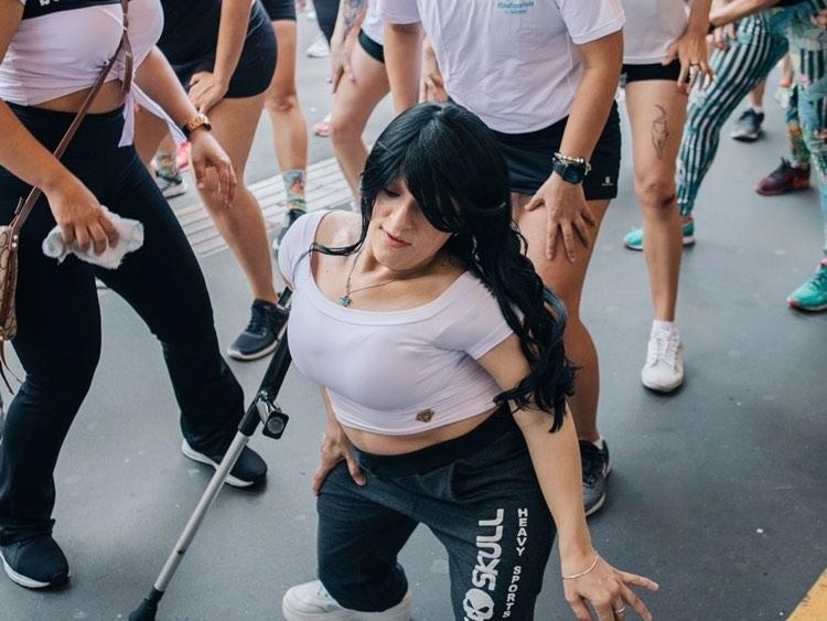 "Pequena grande Paty": com 1,10 m, ela conta como lida com o nanismo